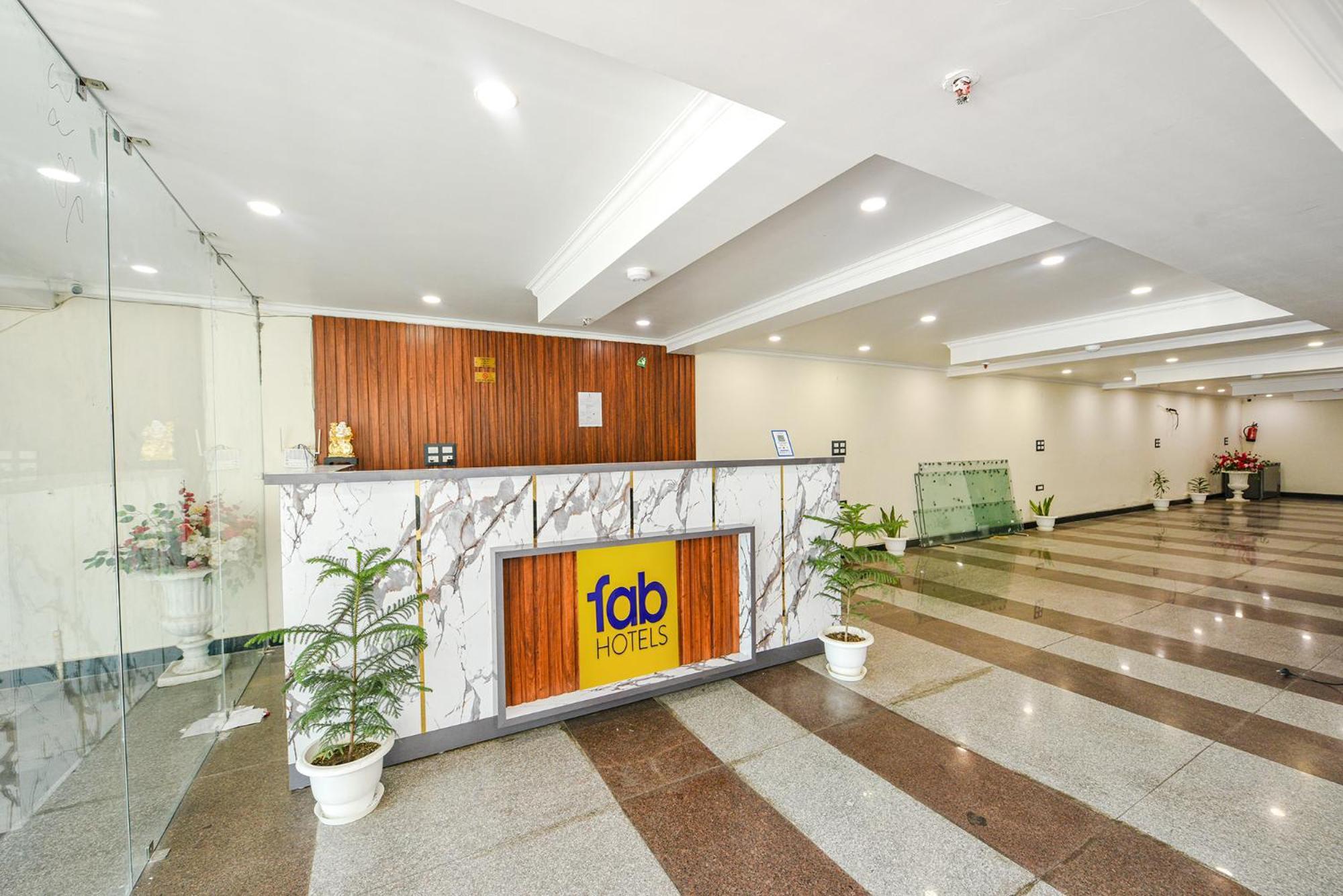 Fabhotel Prime Apple Tree Residency New Delhi Buitenkant foto