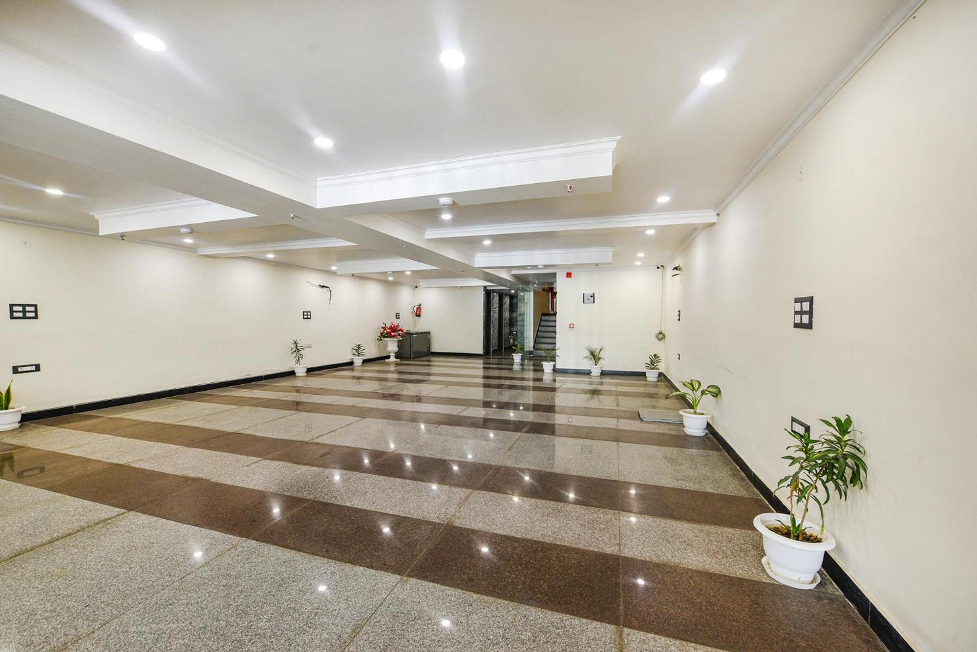 Fabhotel Prime Apple Tree Residency New Delhi Buitenkant foto