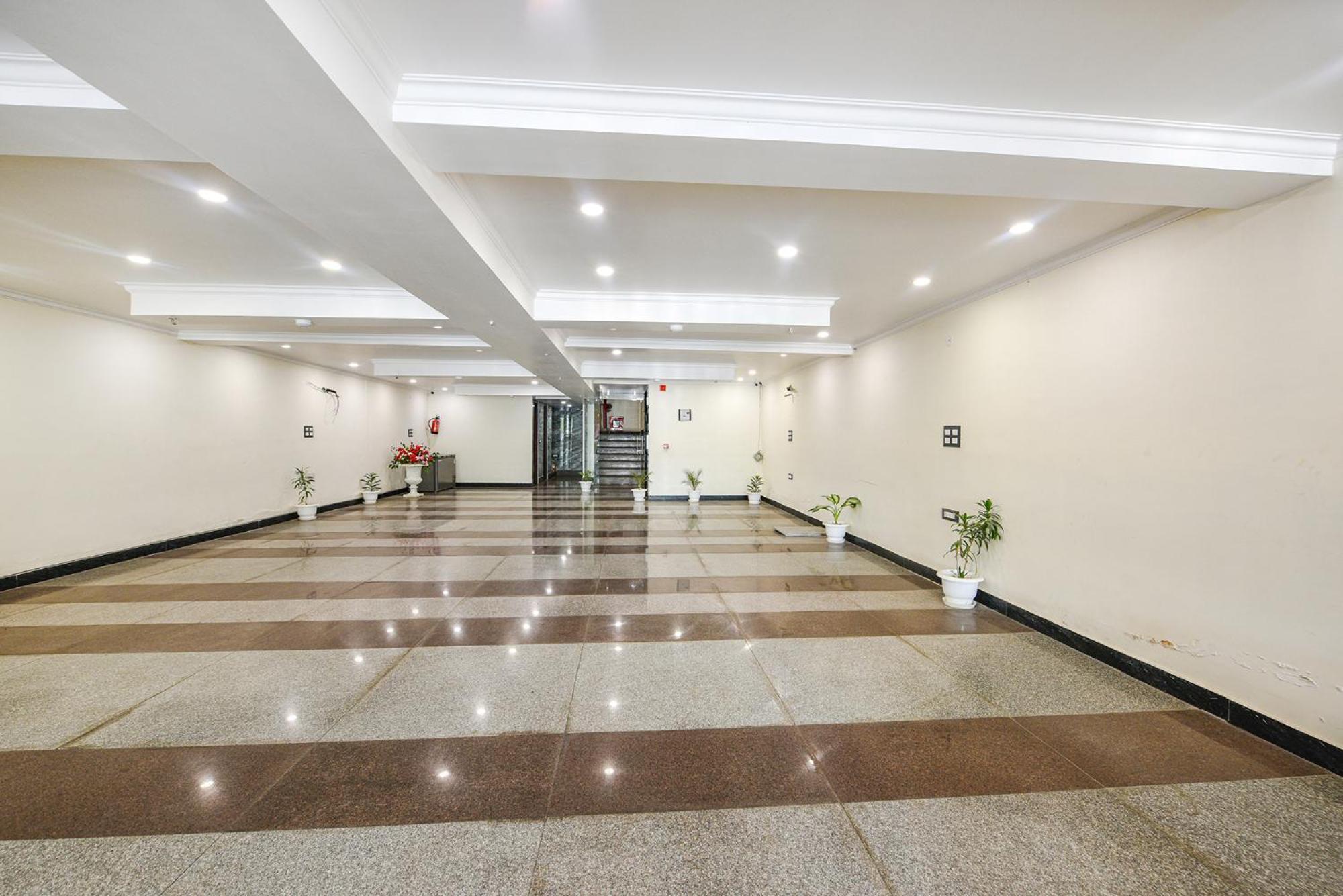 Fabhotel Prime Apple Tree Residency New Delhi Buitenkant foto